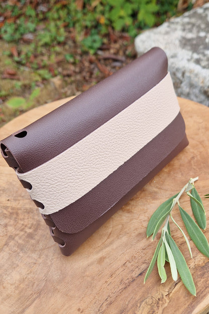 Etui minimaliste (marron et beige)